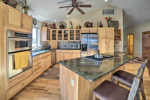 5 Mi to Hot Springs: Condo in Pagosa Springs!