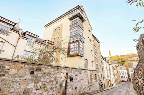 Stylish Apartment with Balcony in Old Town