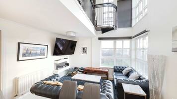 TV, fireplace, offices