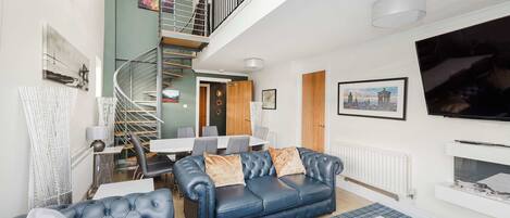 TV, fireplace, offices