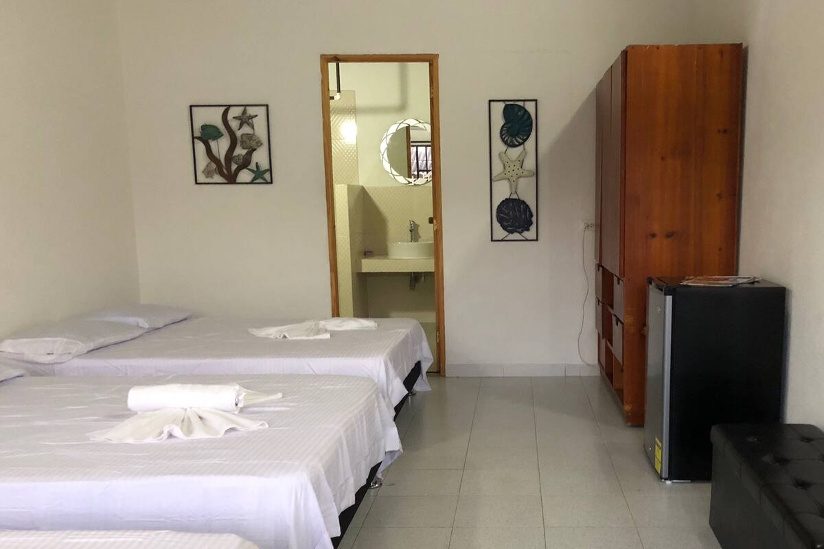 Family Room, Multiple Beds, Non Smoking