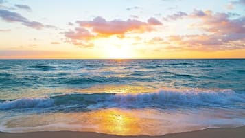 Beach nearby, sun-loungers, beach umbrellas, beach towels