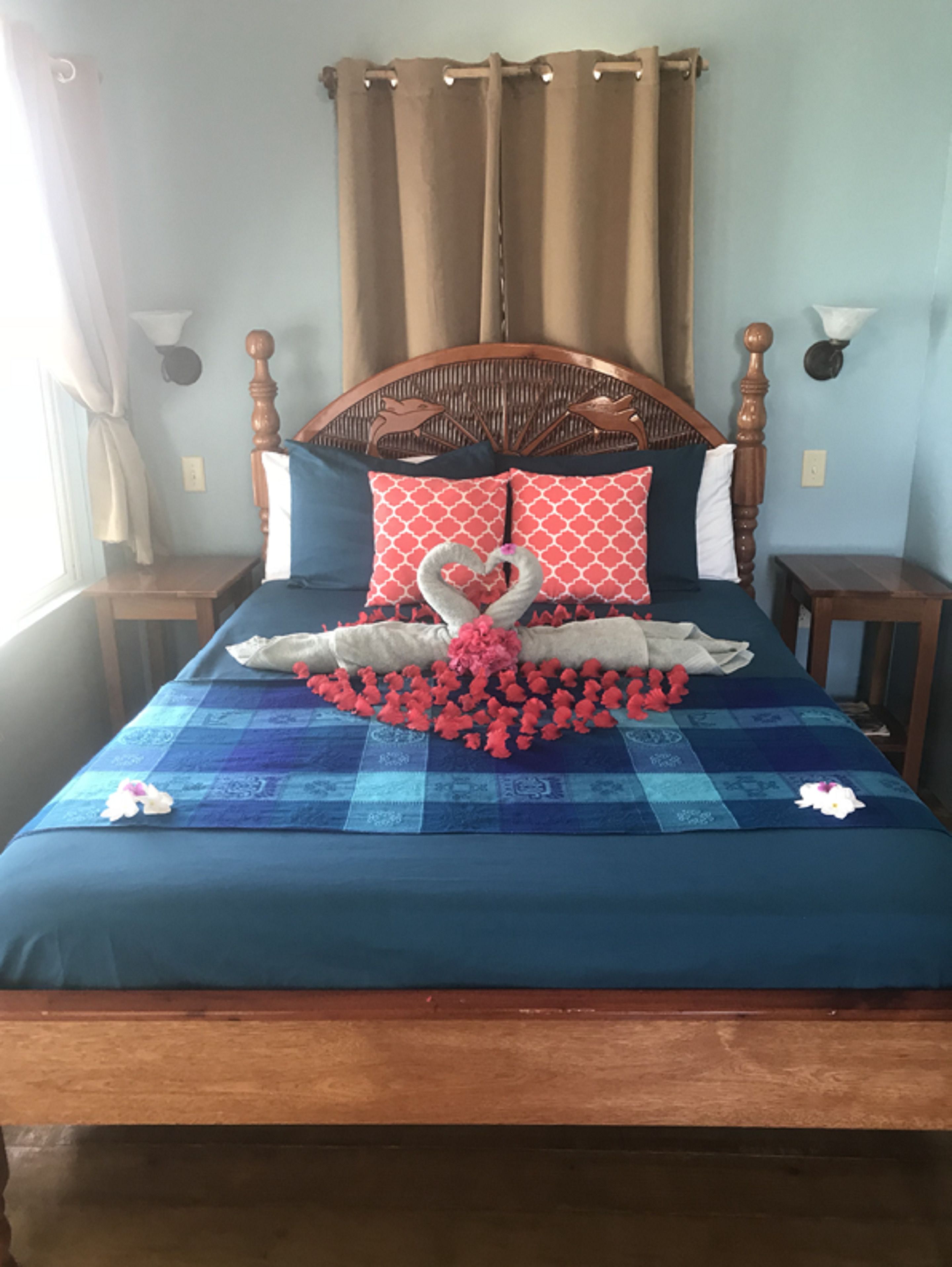 เคบิน, เตียงควีนไซส์ 1 เตียง, ปลอดบุหรี่, วิวอ่าว | ผ้าปูที่นอนฝ้ายอียิปต์, เครื่องนอนระดับพรีเมียม