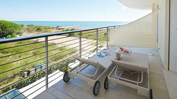 Suite Deluxe, vue mer, dans la tour | Terrasse/Patio