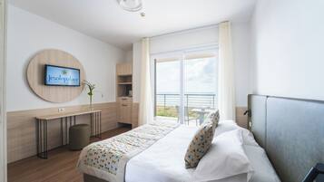 Doppia Classic, 1 letto queen, vista mare | 1 camera, una cassaforte in camera, insonorizzazione, Wi-Fi gratuito