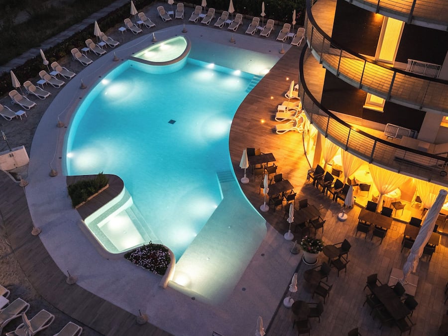 Indoor pool, seasonal outdoor pool, pool umbrellas, sun loungers