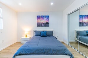 1 habitación, escritorio, tabla de planchar con plancha y wifi gratis