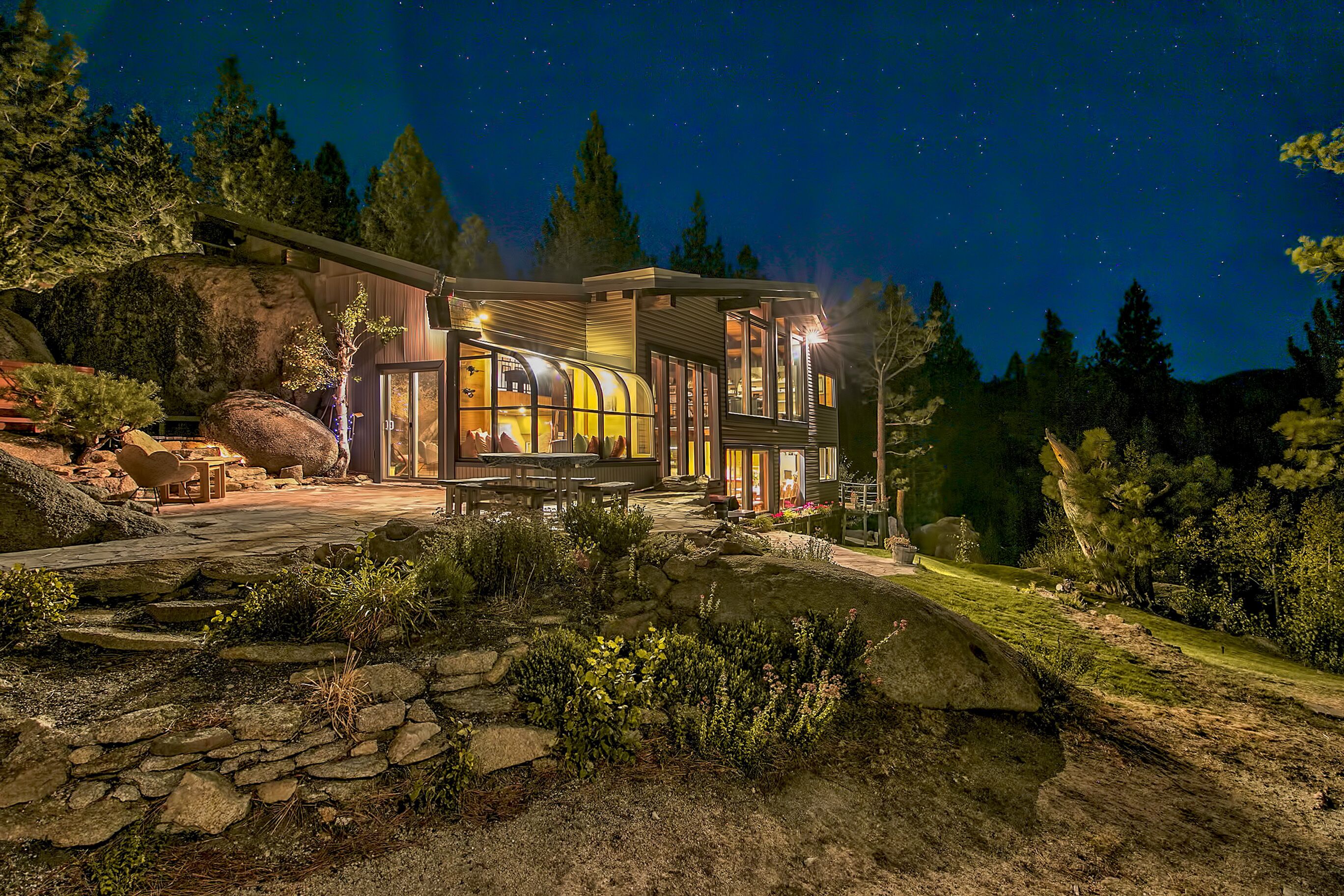 Tahoe 'Stonehenge'... the Home No One Can Forget... Spectacular!