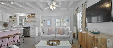 Fernseher, DVD-Player, Videothek