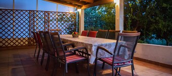 Book your holidays in typical Dalmatian Stone House for 10 Persons