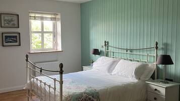 2 camere, ferro/asse da stiro, Wi-Fi gratuito, lenzuola