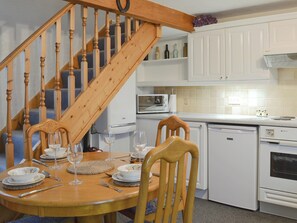 Dining - Cosy cottage in a quiet hamlet. (Oscroft, near Chester)
