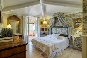 6 Schlafzimmer, Bügeleisen/Bügelbrett, WLAN, Bettwäsche