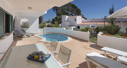 Amplio apartamento con orientación sur con piscina privada y terraza - Reforma 2018