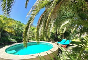 Piscina a l'aire lliure 