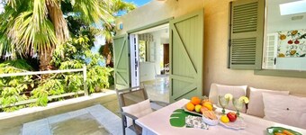 Private villa with pool with amazing views .