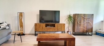 Large, centrally located, quiet 2 room apartment in the center of Tübingen