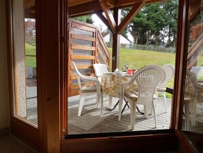 Dining - Lovely, quiet 4-star apartment for two - close to village and lake - Wi-Fi (Titisee-Neustadt)