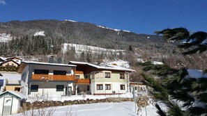 Exterior - Large 105m² apartment with terrace for 4 to 6 persons & beautiful south view! (Flattach)