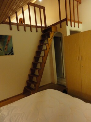 1 bedroom, free WiFi -    Comfortable apartment in chalet with splendid view   (Allos)