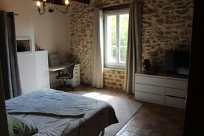 4 Schlafzimmer, Bügeleisen/Bügelbrett, WLAN, Bettwäsche