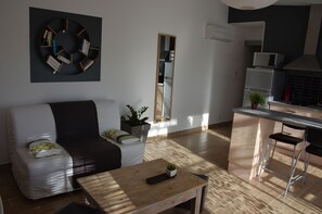 TV, table tennis, books