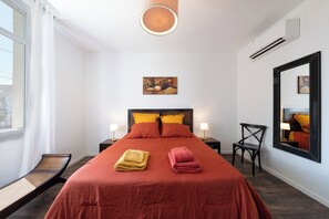 5 Schlafzimmer, Zimmersafe, Bügeleisen/Bügelbrett, Reisekinderbett