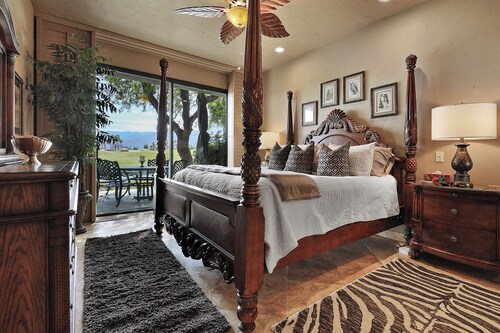 Luxury Lake Front PGA West Golf Course View Townhome / Private Spa / Adults Only