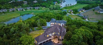 Old Kinderhook Castle in Gated Golf Community of Old Kinderhook