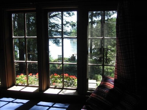Unique Cove Side Cabin on Somes Sound Next to Babbling Brook