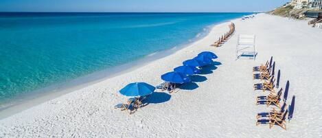 Beach nearby, sun loungers, beach towels
