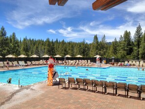 Outdoor pool, a heated pool - Mountain Oasis for 2 in Tahoe Donner (Truckee)