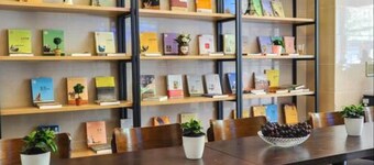 Yan Yu Qing Cheng Inn