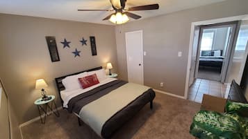 3 bedrooms, desk, iron/ironing board, free WiFi