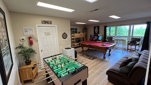 Games room - A piece of Heaven on Earth with all the comforts of home! (Gatlinburg)