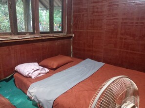 Basic Cabin, 1 Queen Bed