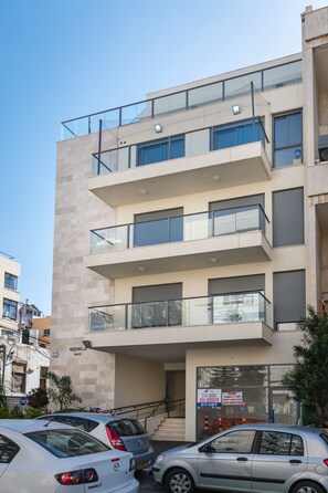 Property entrance - New Building in TLV Perfect location (Tel Aviv)
