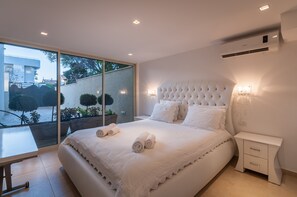 Villa, Private Bathroom, Sea View (Villa) | 5 bedrooms, free WiFi, bed sheets - Luxurious Villa with great location (Herzliya)