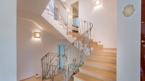 Unclassified image, 4 of 57, button - Luxurious Villa with great location (Herzliya)