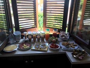 Free daily full breakfast - L' Antico Borgo (Milazzo)