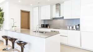 Standard Apartment | Private kitchen - DHH - City Walk 22 (Dubai)