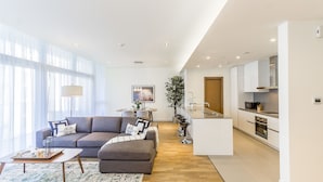 Standard Apartment | Living area - DHH - City Walk 22 (Dubai)