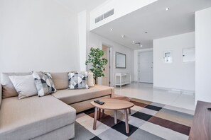 Apartment, 2 Bedrooms | Living room