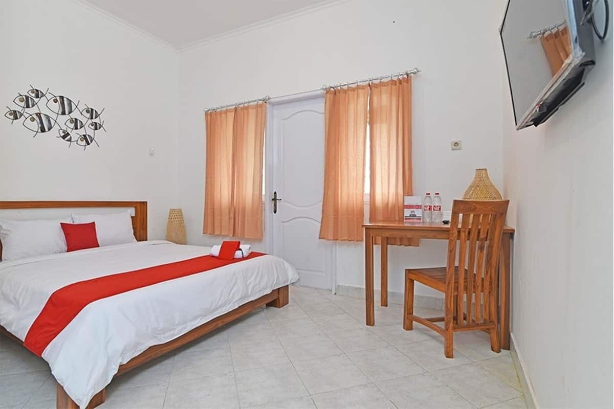 Deluxe Single Room, Non Smoking | Desk, WiFi, bed sheets