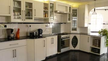 Fridge, microwave, stovetop, electric kettle