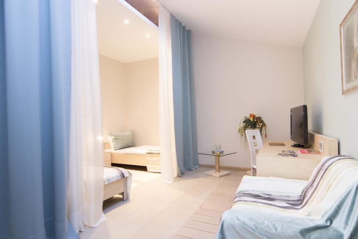 Standard Twin Room, 2 Twin Beds, Non Smoking | In-room safe, desk, blackout drapes, iron/ironing board