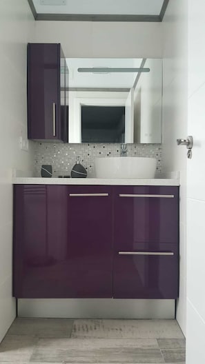 Shower, hair dryer, towels, toilet paper - APT. PLAYALASERAS (Las Eras, Fasnia)