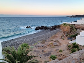 Plage, chaises longues