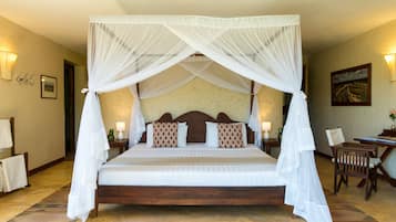 Individually decorated, individually furnished, laptop workspace