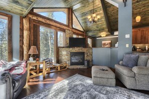 TV, fireplace, DVD player